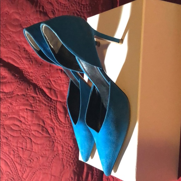 Celine Heels - Picture 3 of 5